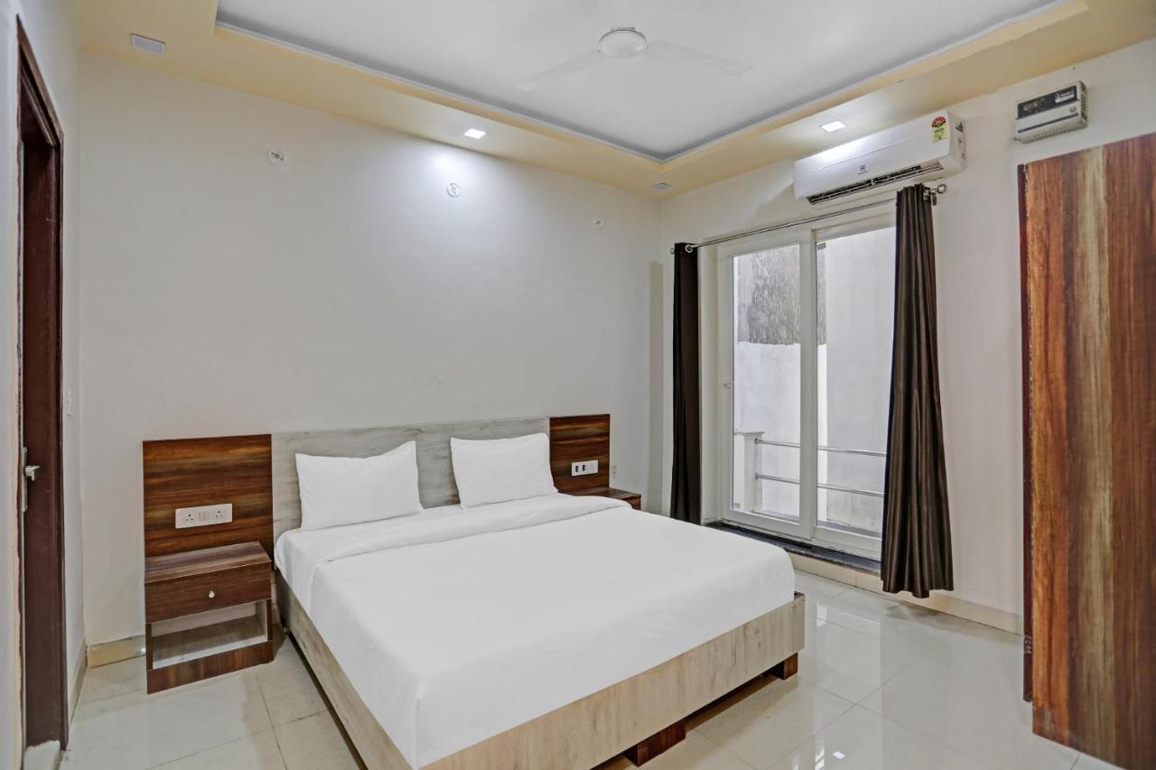 OYO 85795 Hotel Expo View Greater Noida Esterno foto