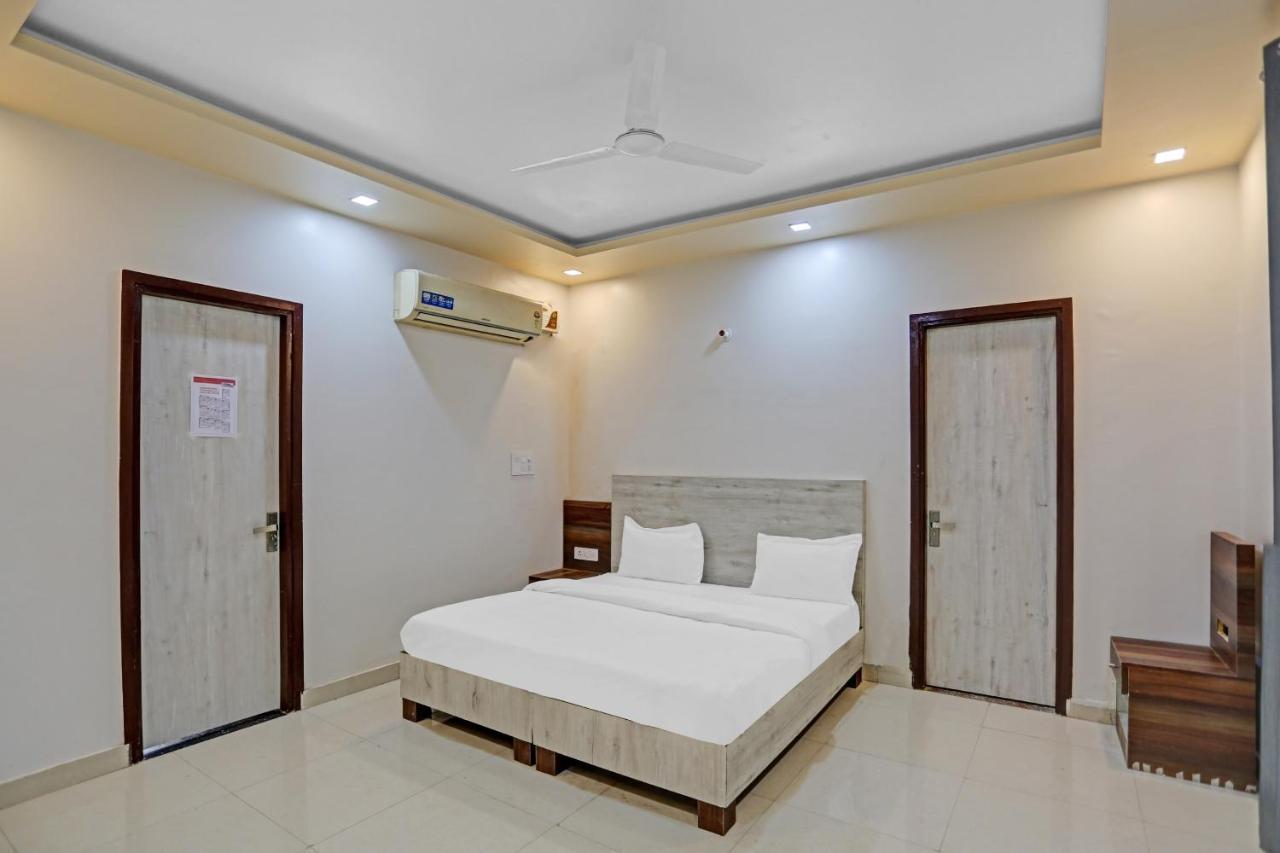 OYO 85795 Hotel Expo View Greater Noida Esterno foto