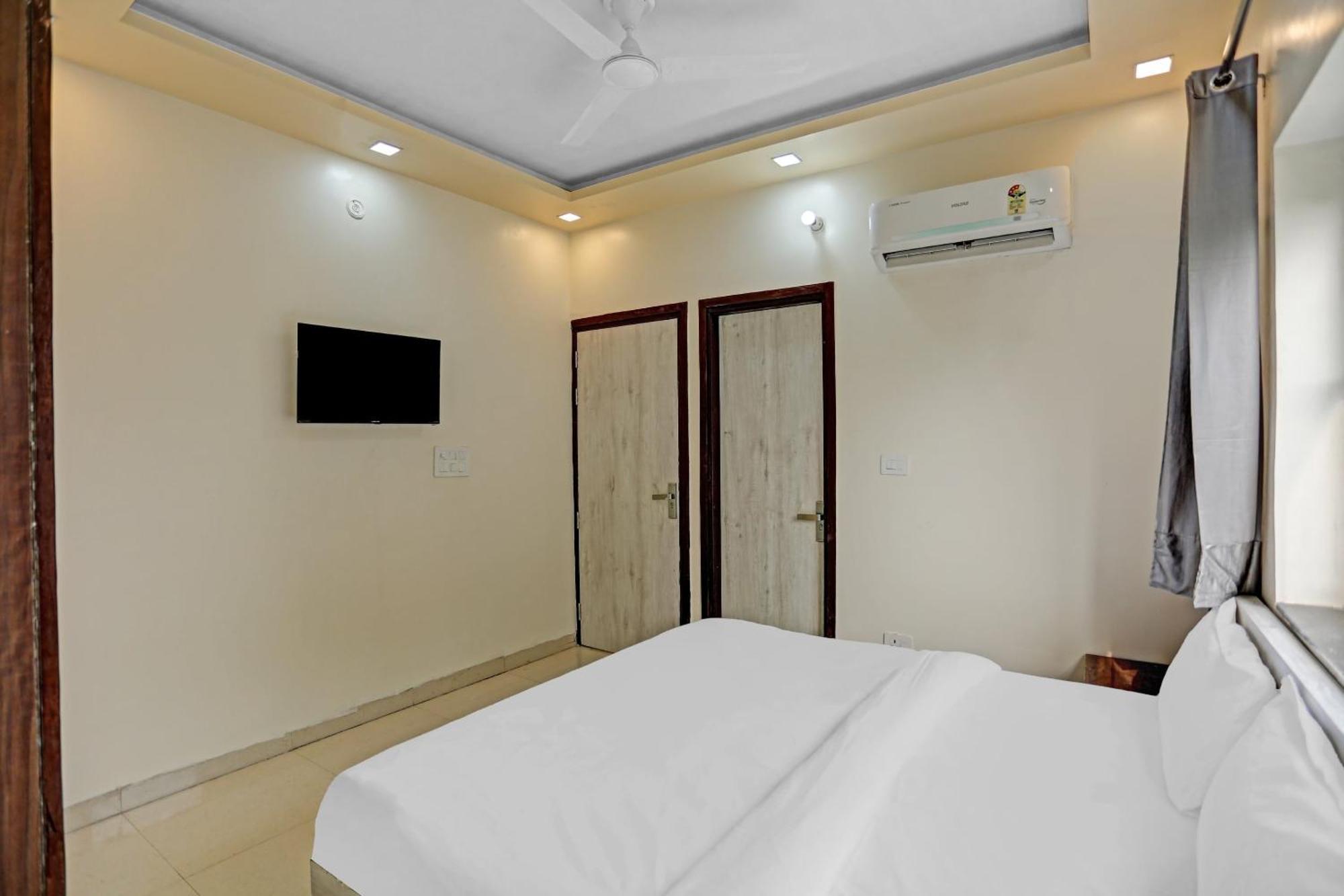 OYO 85795 Hotel Expo View Greater Noida Esterno foto
