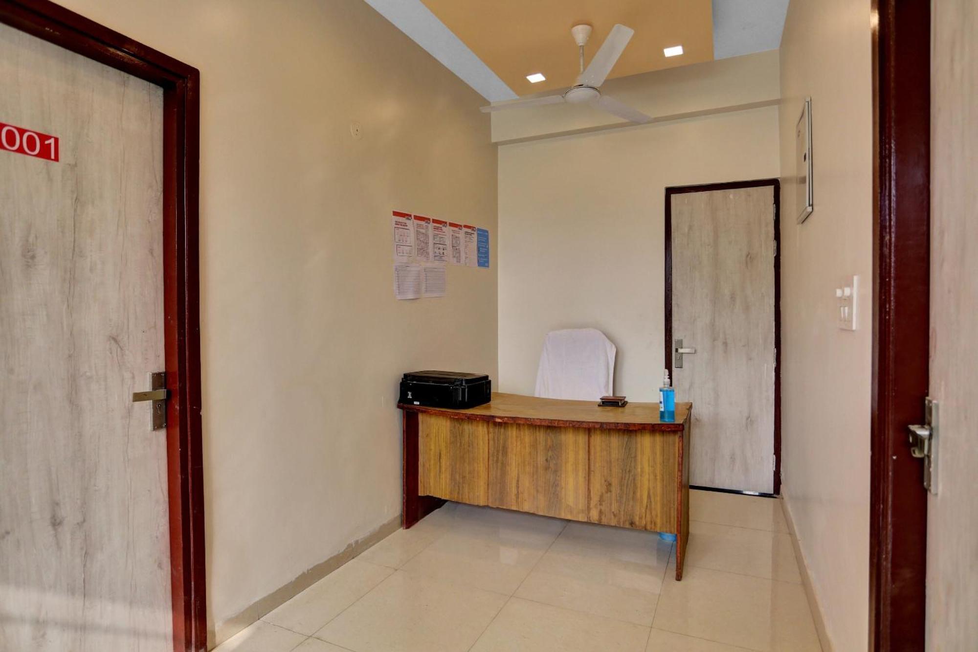 OYO 85795 Hotel Expo View Greater Noida Esterno foto