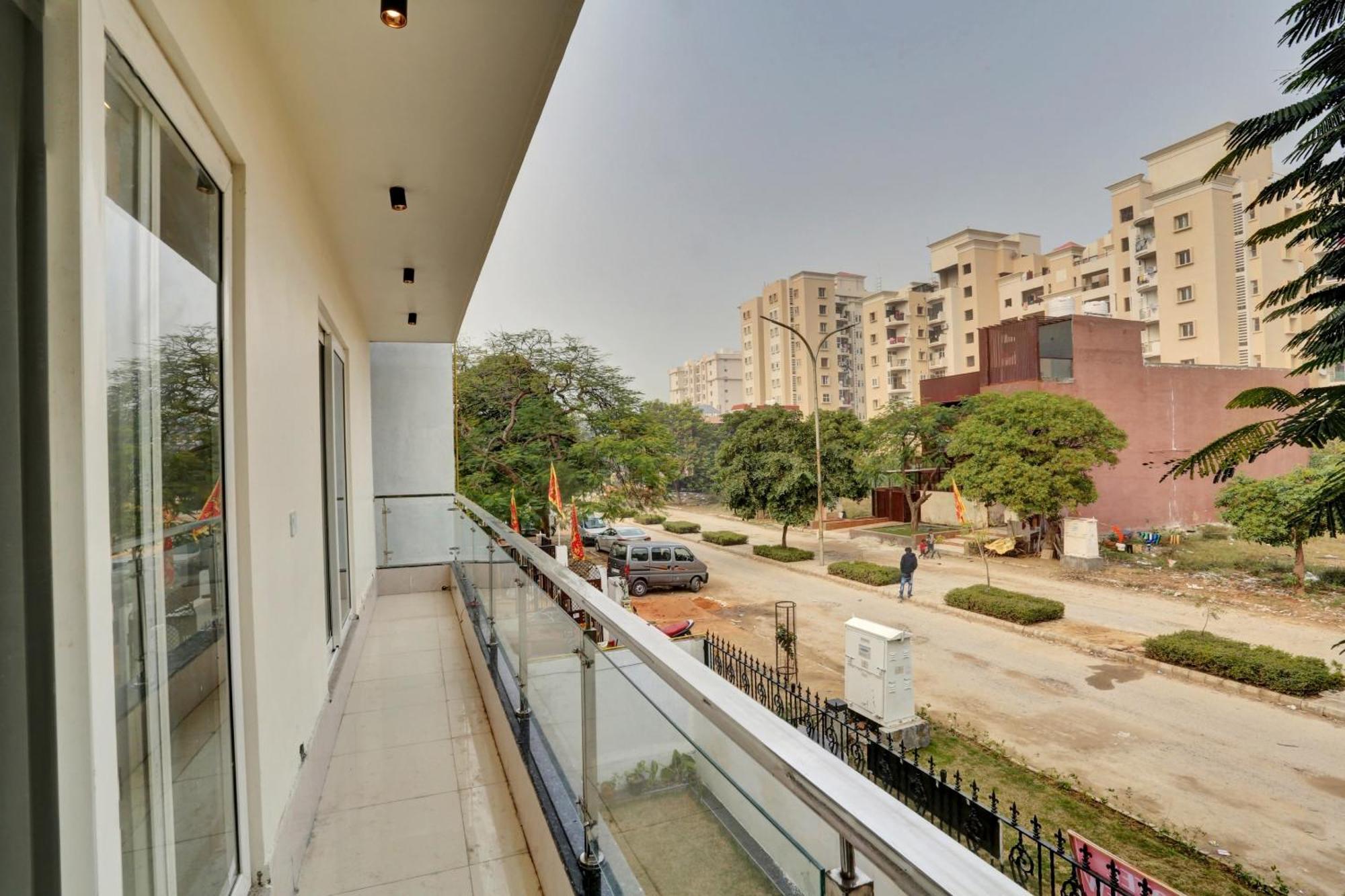 OYO 85795 Hotel Expo View Greater Noida Esterno foto